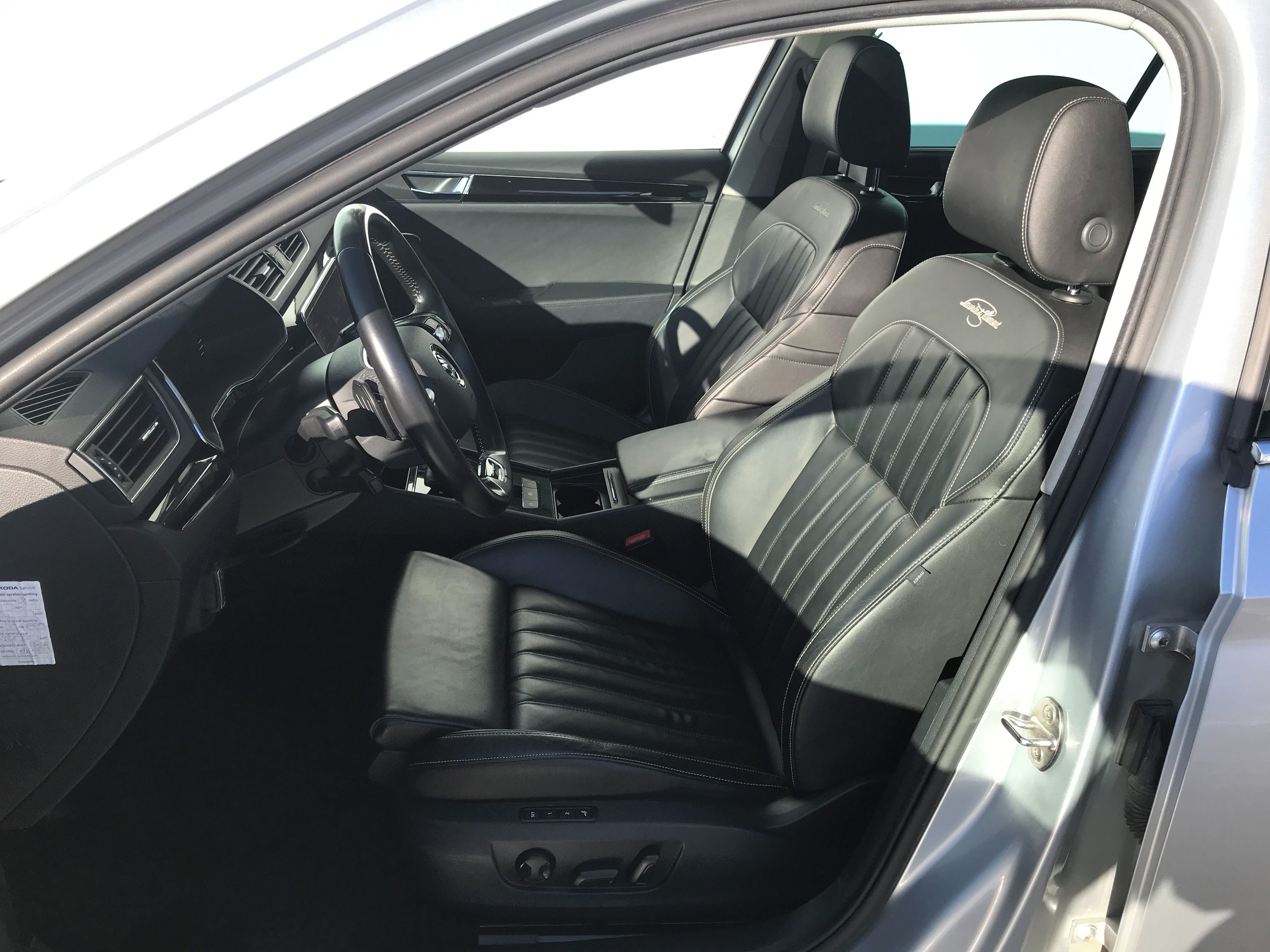 Škoda Superb, 4x4 TDi 147kW L&K+TAŽNÉ+DCC - fotka 6