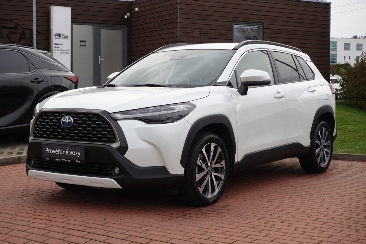 Toyota Corolla Cross, ZLEVNĚNO 2.0HEV Style Tech 4x