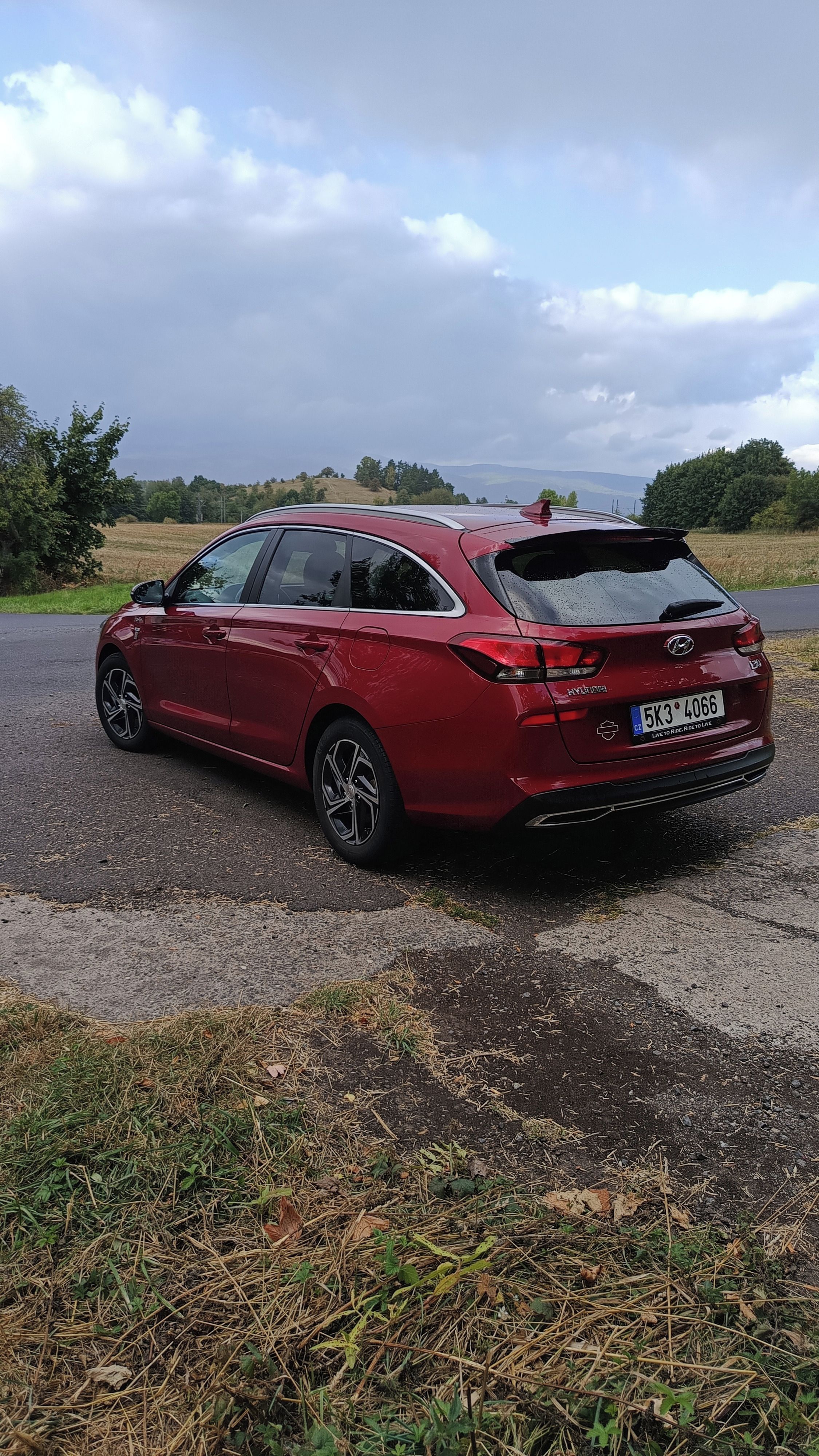 Hyundai i30, 1.5 T-GDI MHEV FAMILY - fotka 4