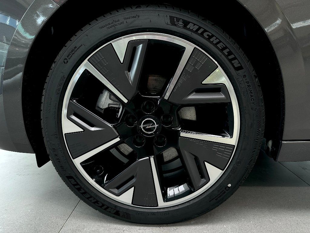 Opel Astra, ST elektrická 115kW - fotka 4