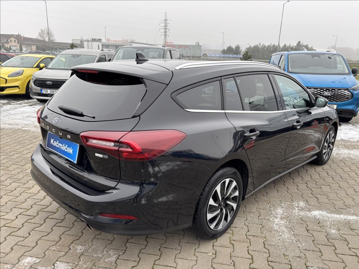 Ford Focus, 1,0 EcoBoost  92kW Titanium AU - fotka 5