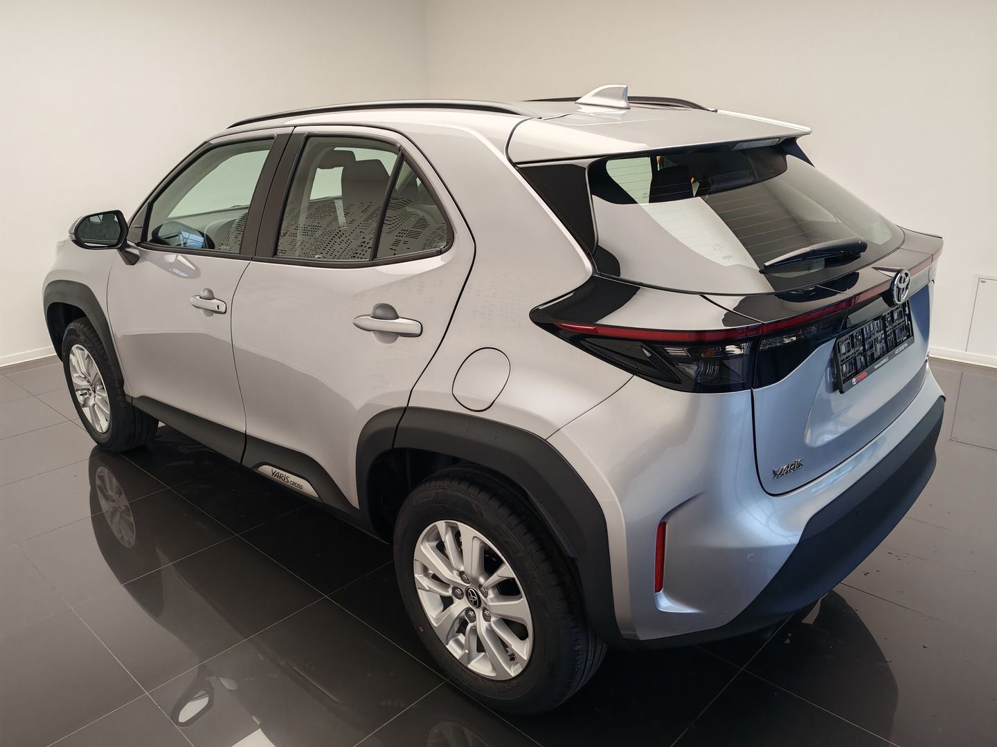 Toyota Yaris Cross, 1,5 AT Hybrid Comfort - fotka 6
