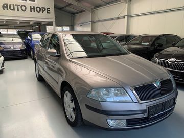 1.6 FSI AUT Elegance