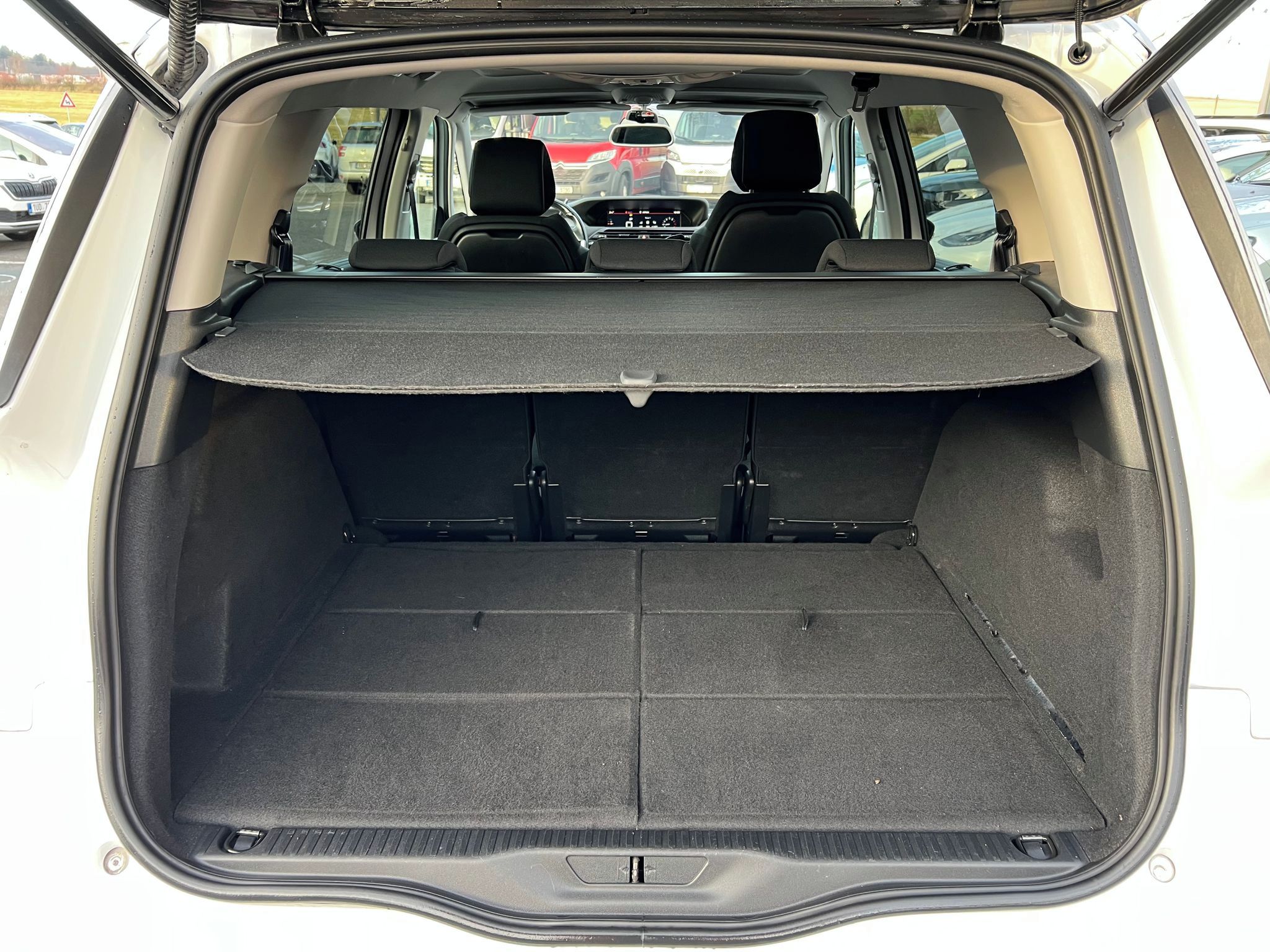 Citroën Grand C4 Picasso, 1,6 165k ZÁRUKA SERVIS KAMERA - fotka 6