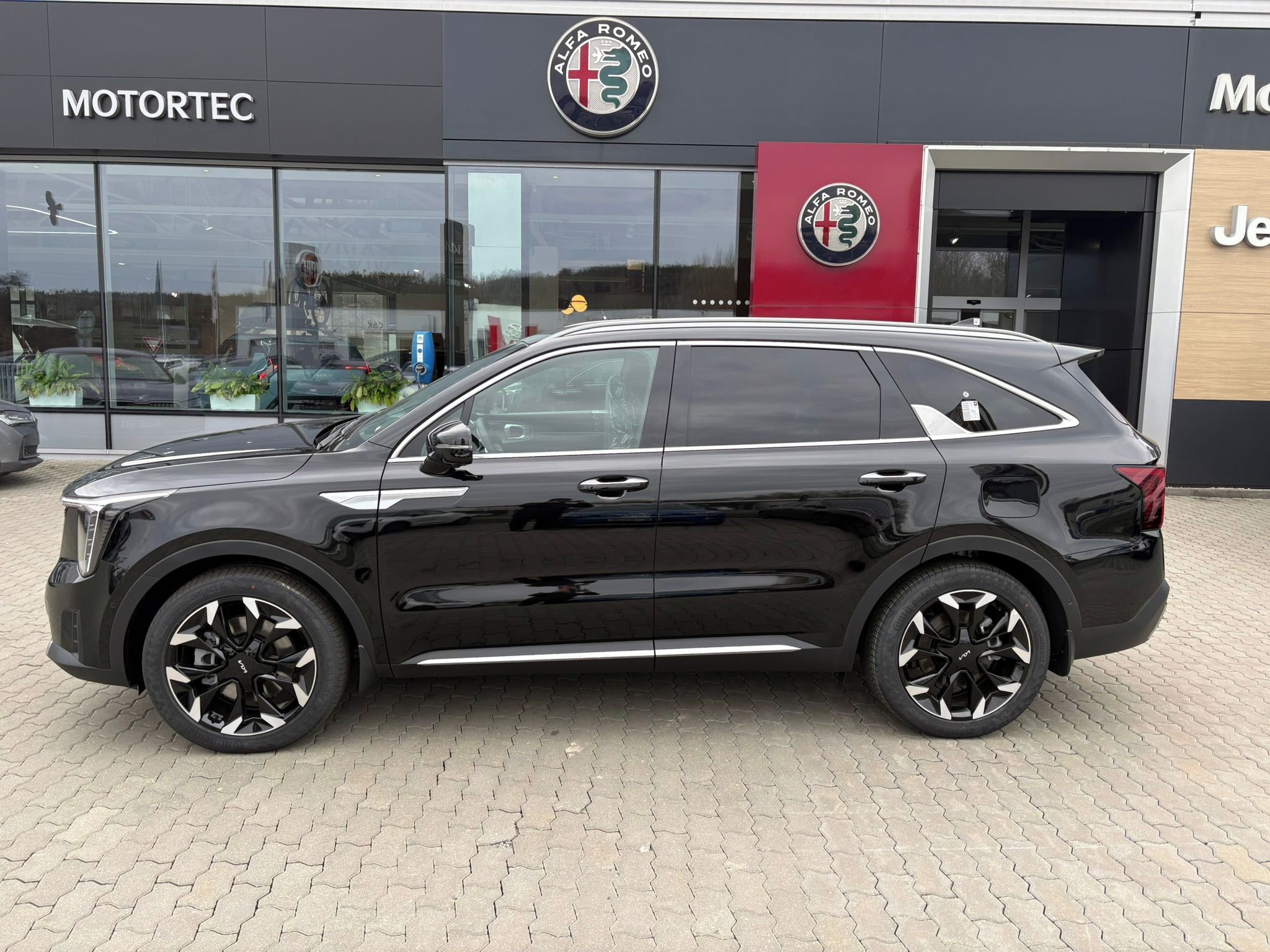 Kia Sorento, 2.2 CRDi SCR 4x4 8DCT TOP 7P - fotka 4