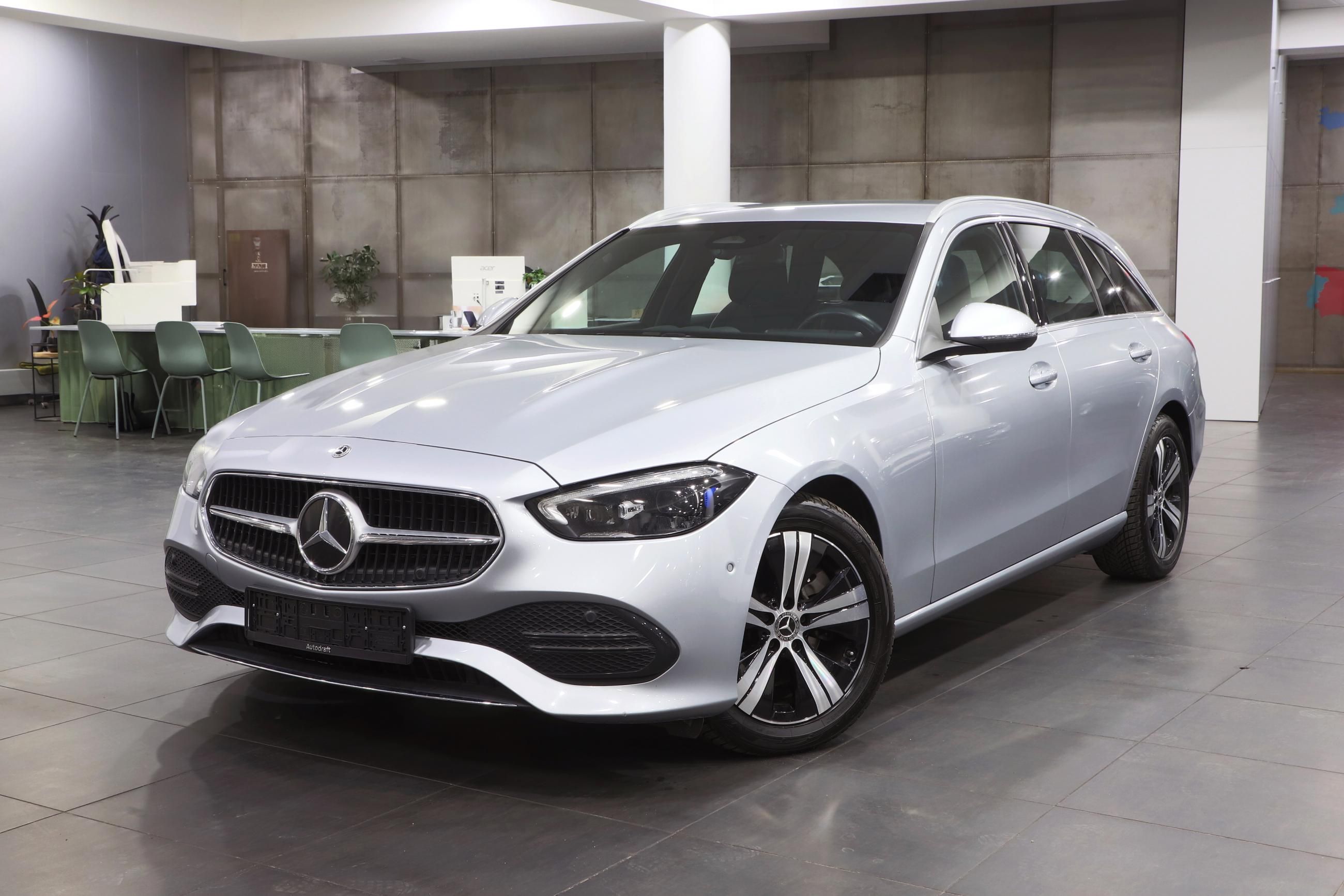 Mercedes-Benz Třídy C, 147kW 4x4 - záruka Autodraft - fotka 2