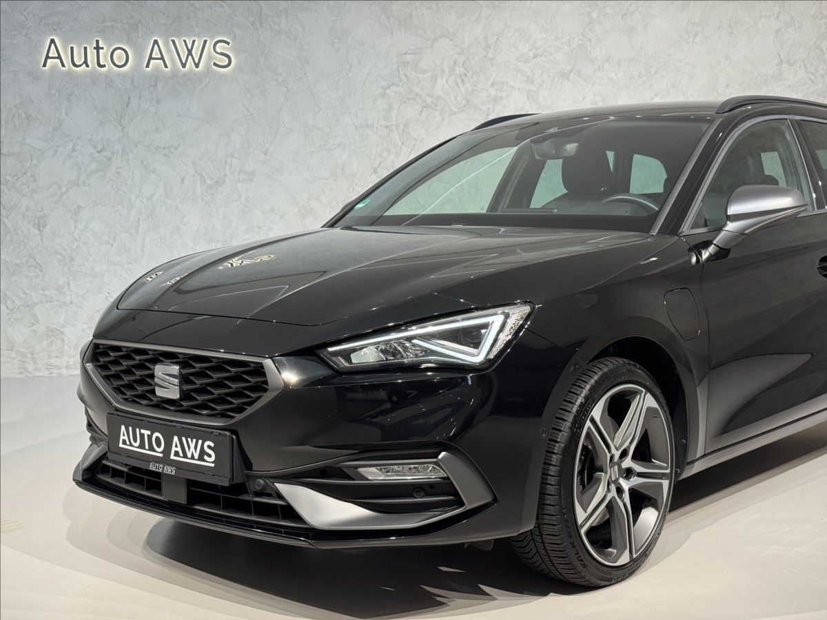 Seat Leon, 1,4 TSi  e-Hybrid FR Line LED - fotka 5