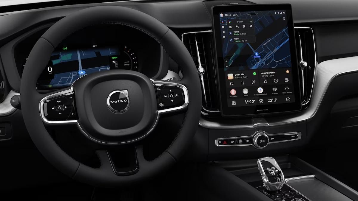 Volvo XC60, B5 AWD AUT PLUS BLACK EDITION - fotka 4