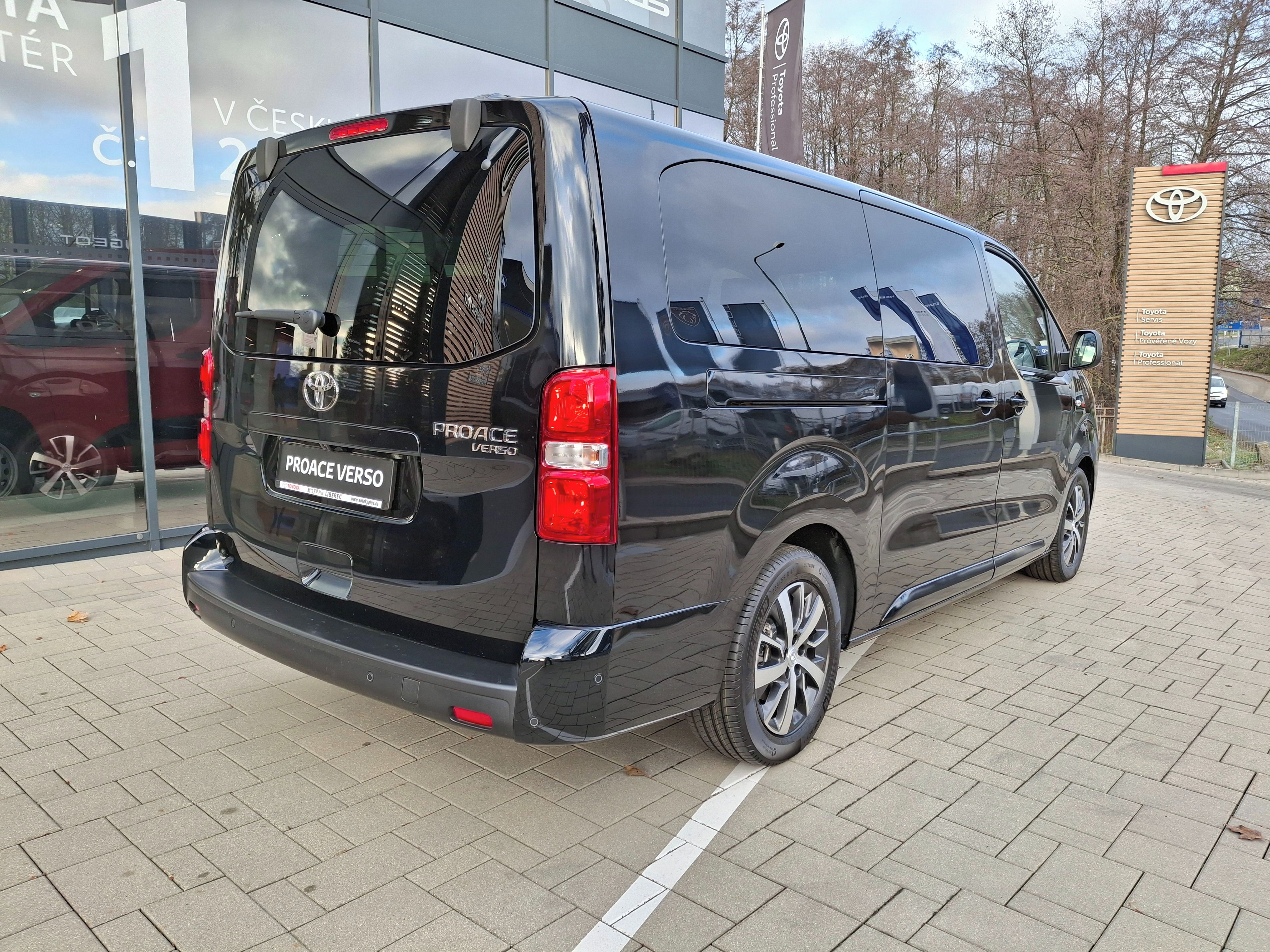 Toyota Proace Verso, 2.0 177k 8AT L2 Family 8S - fotka 4