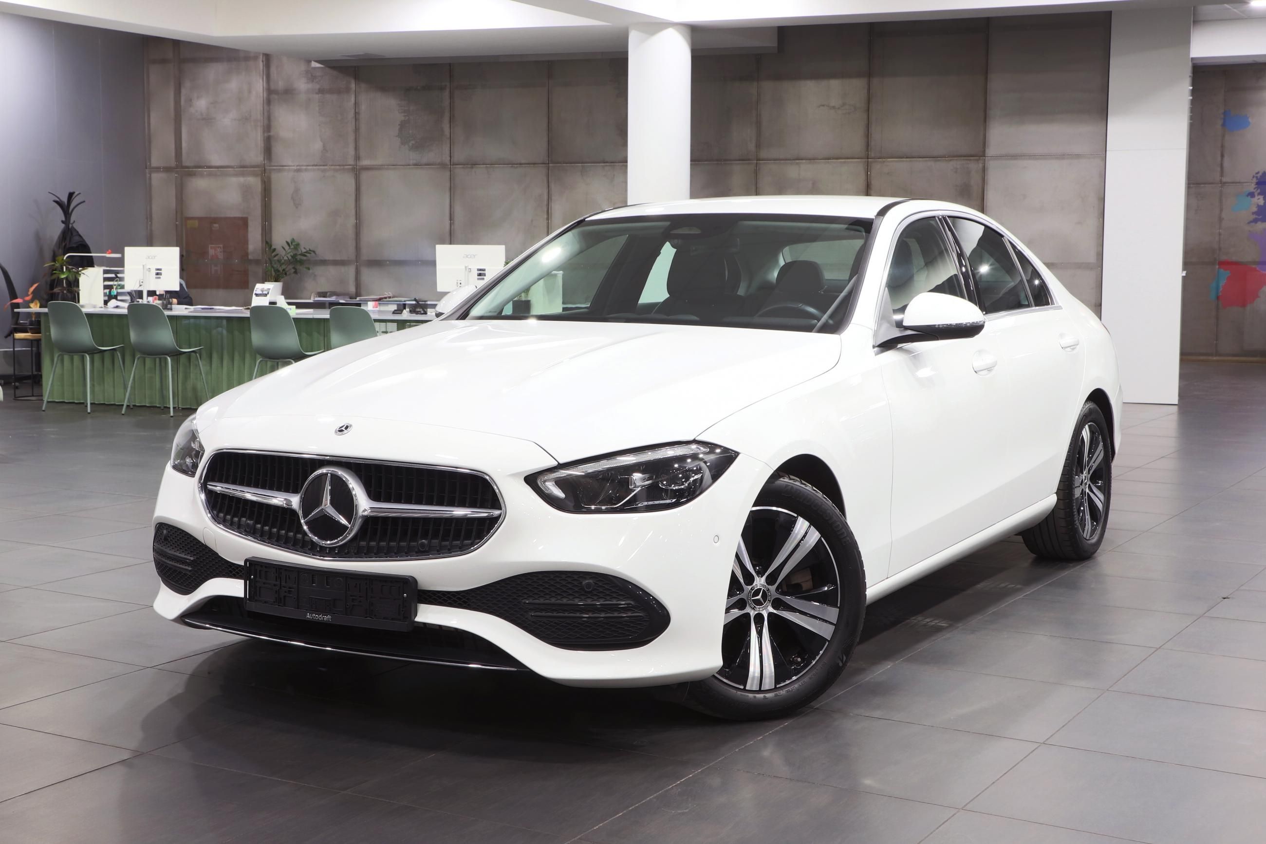 Mercedes-Benz Třídy C, 195kW - záruka Autodraft - fotka 2
