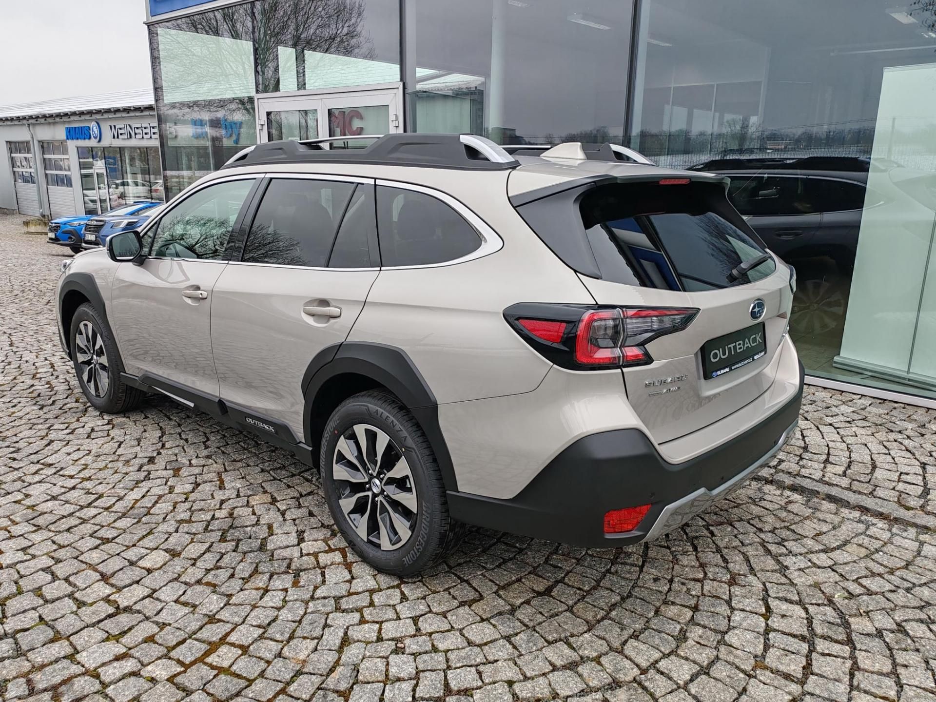 Subaru Outback, 2,5 Touring 4x4 - fotka 5