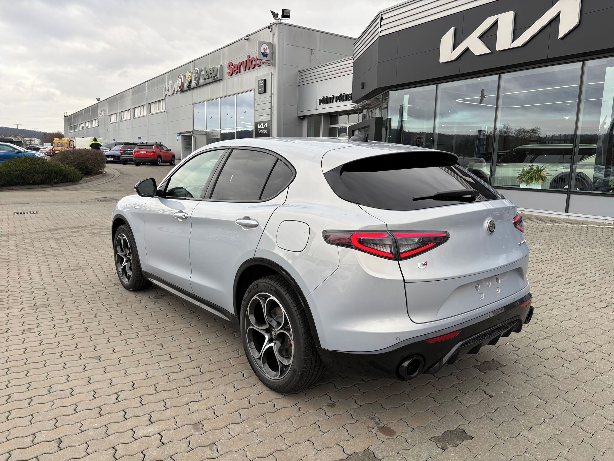 Alfa Romeo Stelvio, Veloce 2.0 Turbo 280k AT8 Q4 - fotka 5