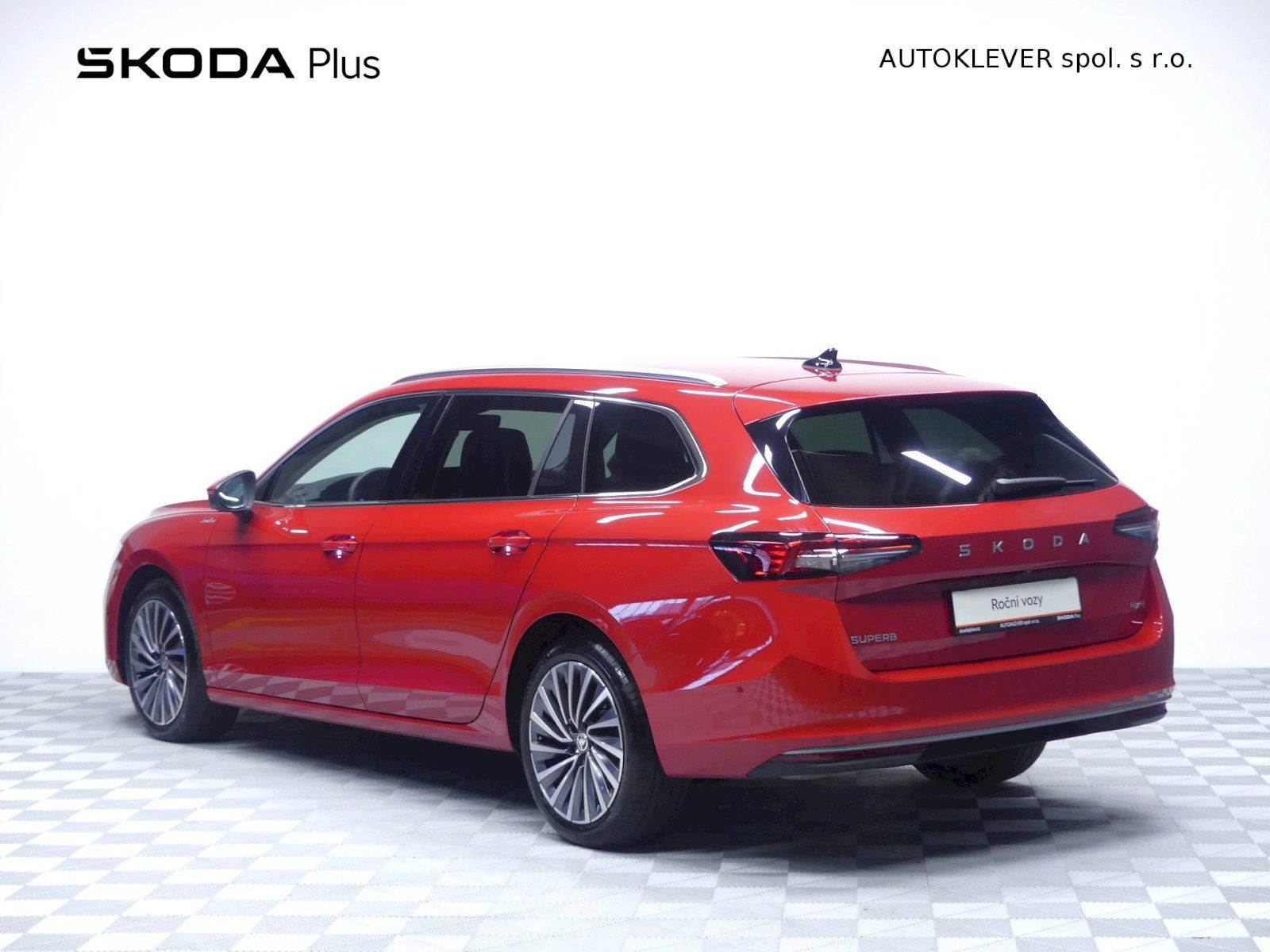 Škoda Superb, L&K DSG 4x4 2.0TDI 142kW Combi - fotka 6