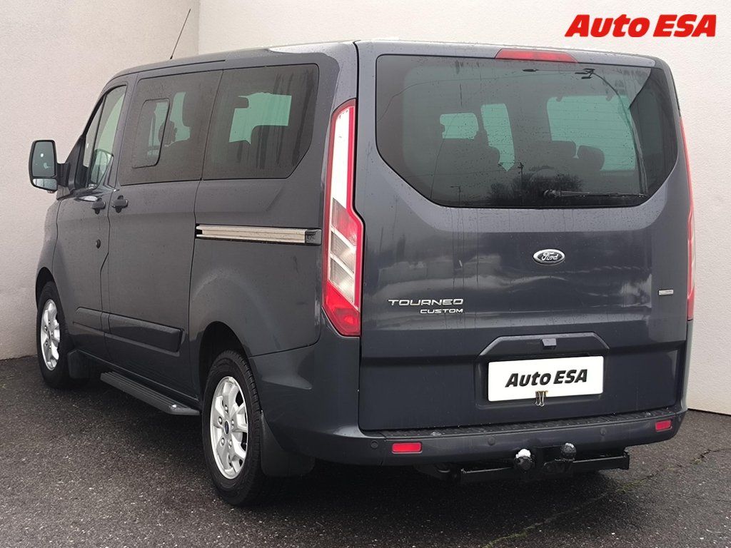 Ford Tourneo Custom, 2.2TDCi,Titanium,TZ,navi - fotka 6