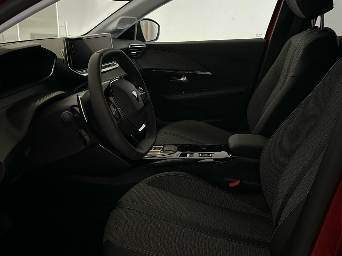 Peugeot 208, Allure Hybrid AUT e-DCS6 - fotka 6