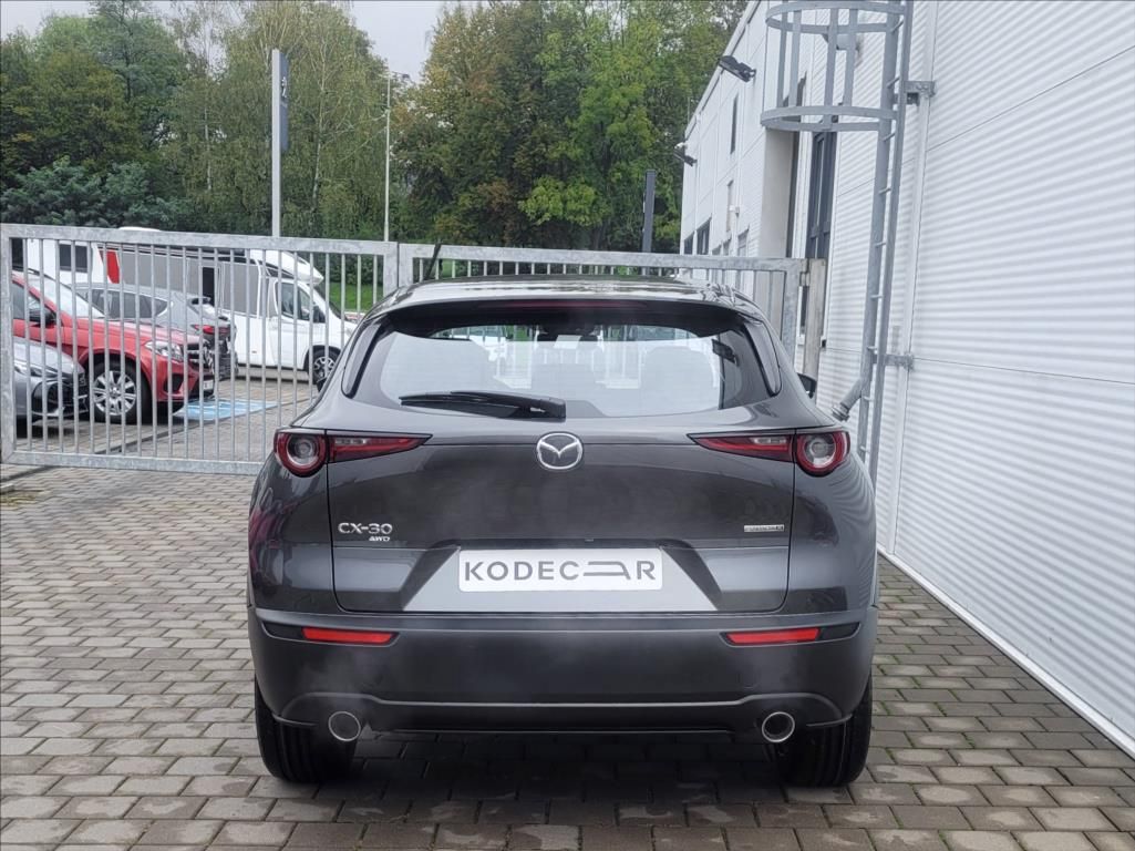 Mazda CX-30, 2,5 e-Skyactiv G140k 6AT 4x2 - fotka 5