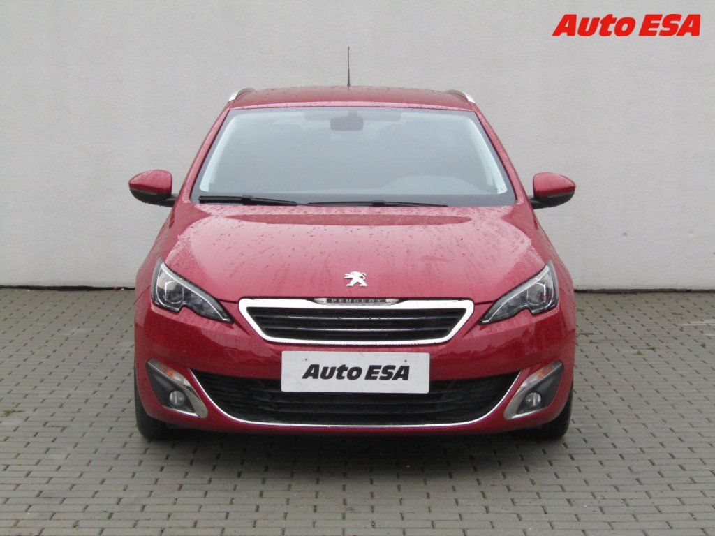 Peugeot 308, 1.2 PT,ČR,Allure,LED - fotka 2