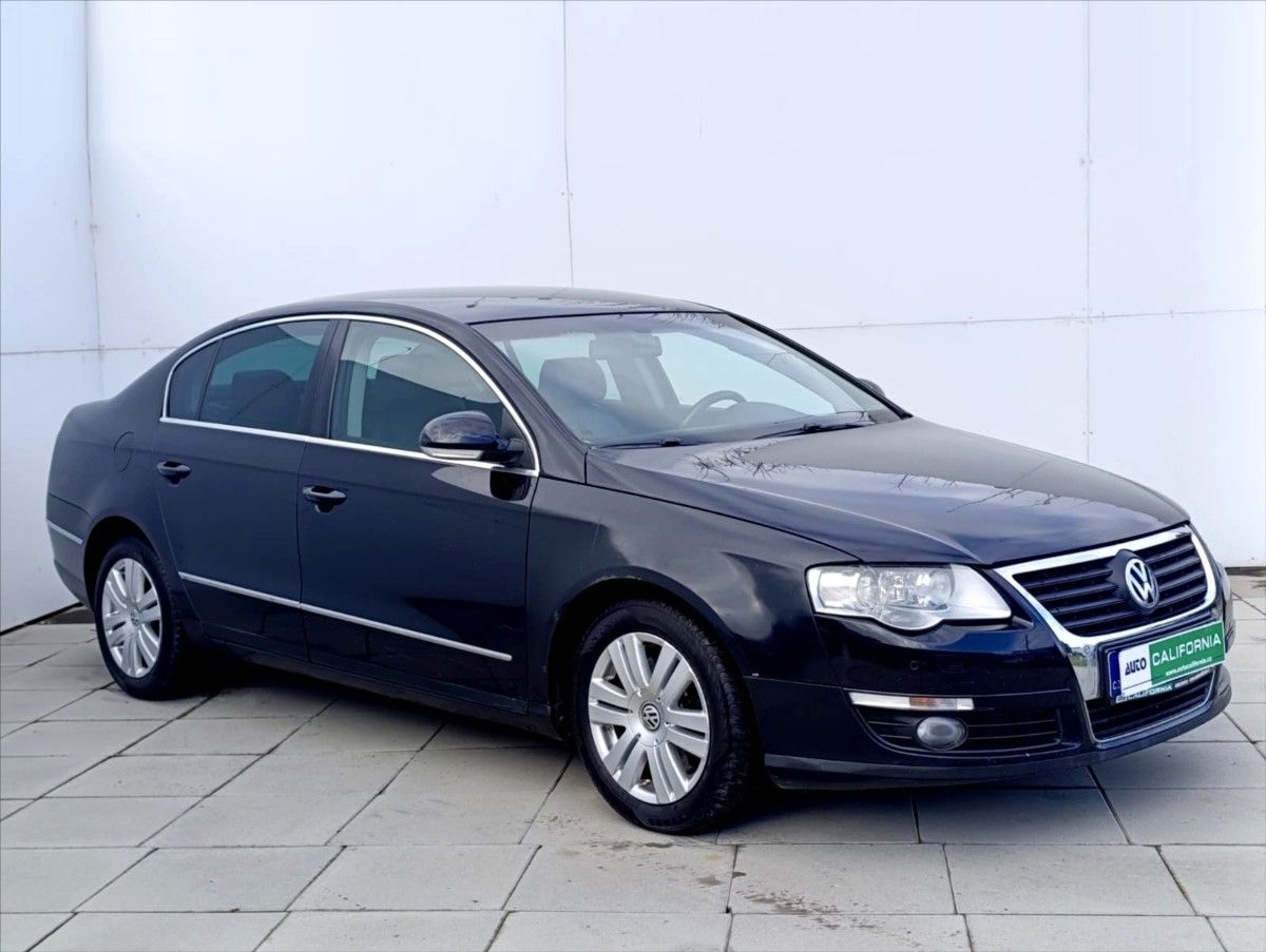 Volkswagen Passat, 2,0 TDi Bi-xenon,Kůže,Tempomat - fotka 5