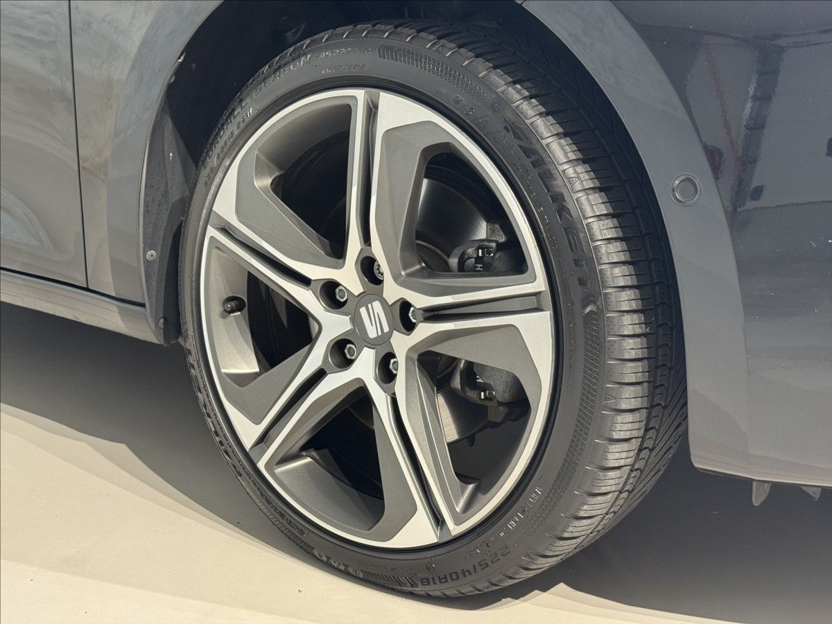 Seat Leon, 1,4 TSi  e-Hybrid FR Line LED - fotka 6