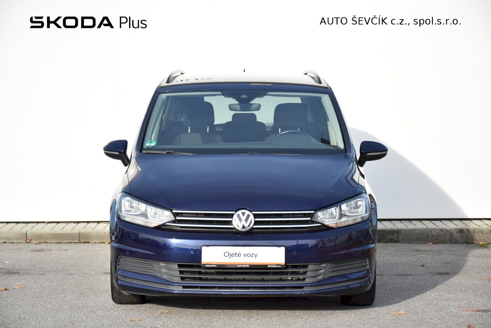 Volkswagen Touran, Trendline 2.0 TDI 110kW DSG - fotka 4