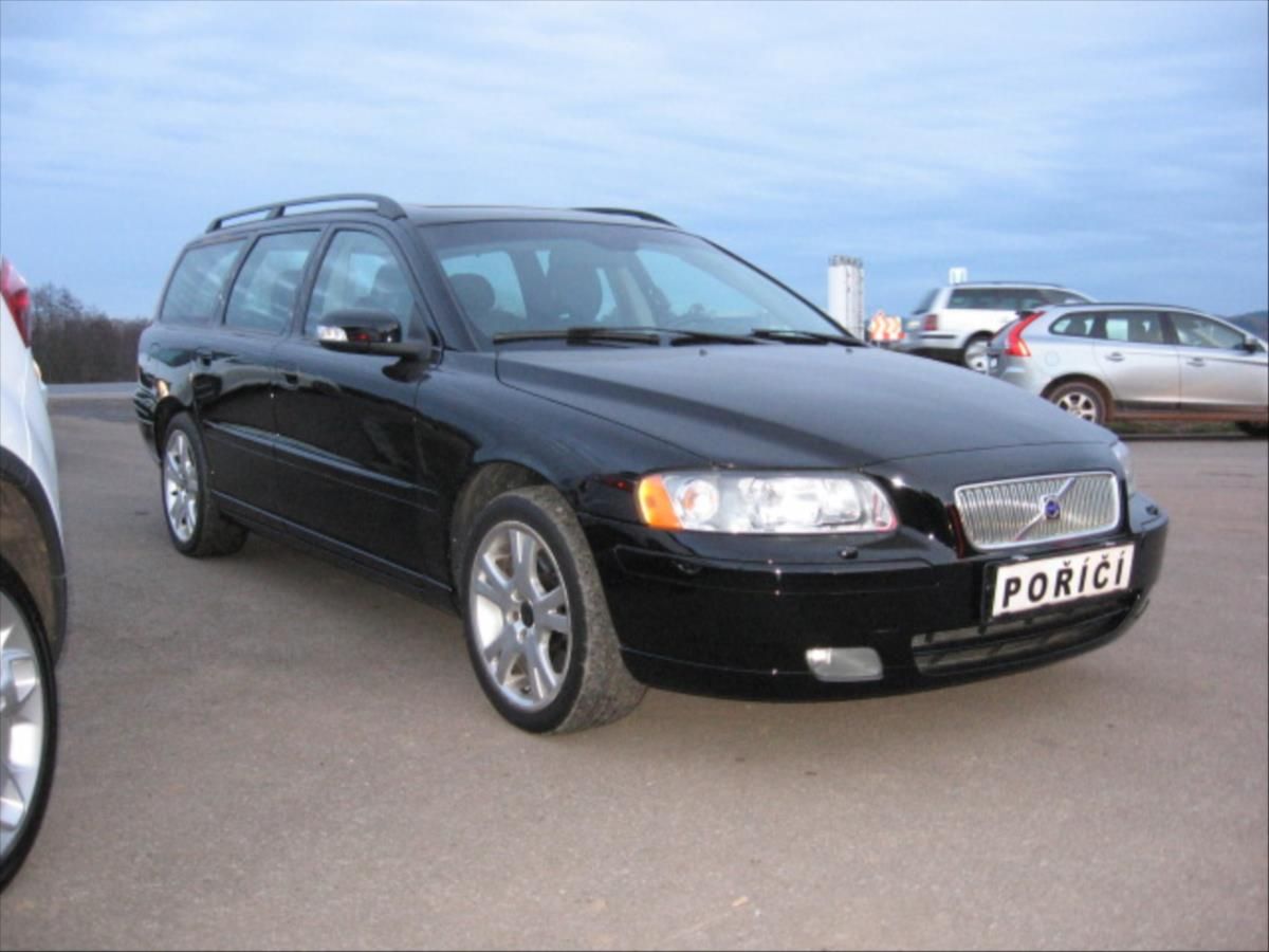 Volvo V70, 2,4 EDITION CONFORT - fotka 3