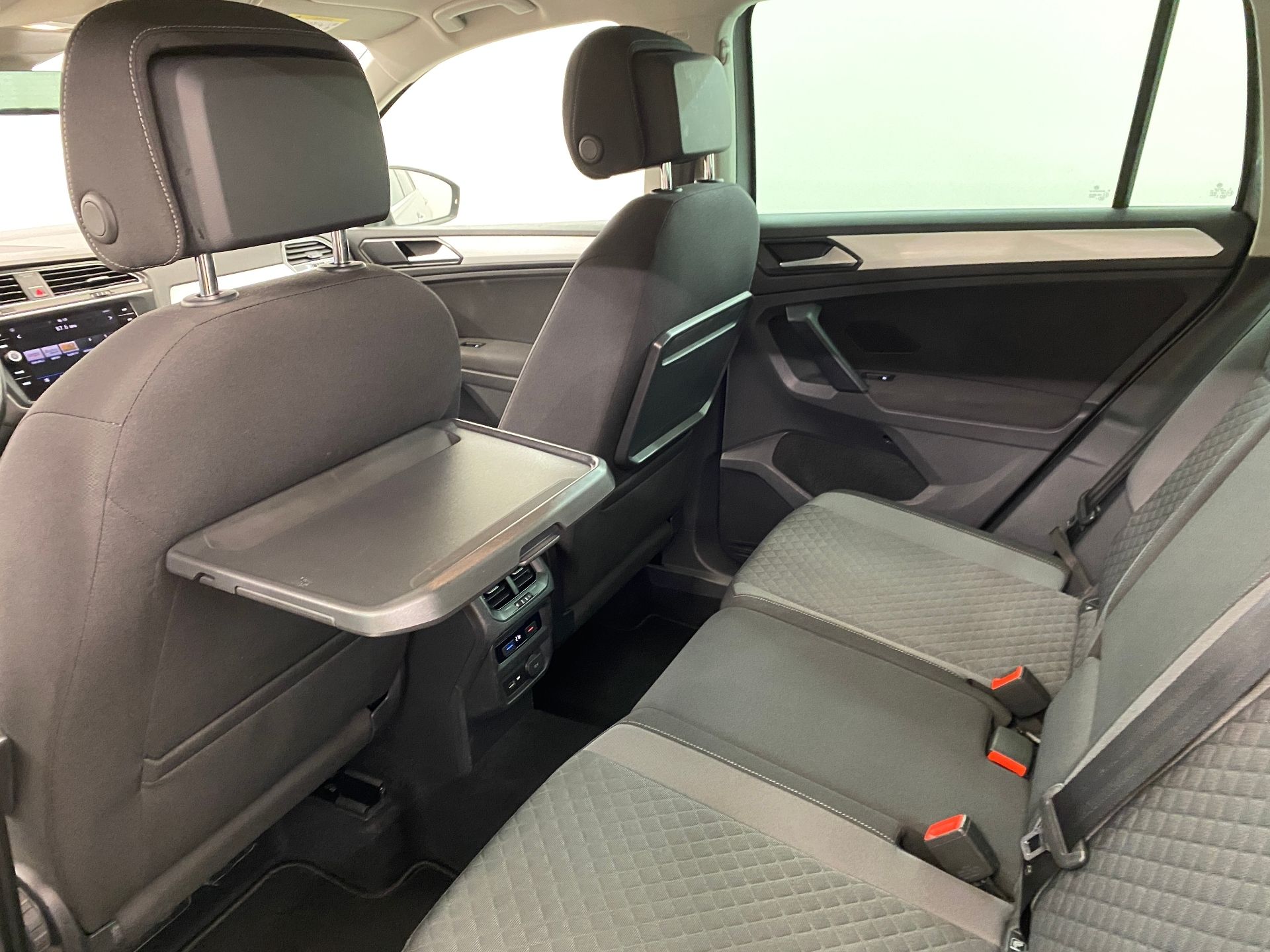 Volkswagen Tiguan, 2.0 TDI DSG COMFORTLINE - fotka 6