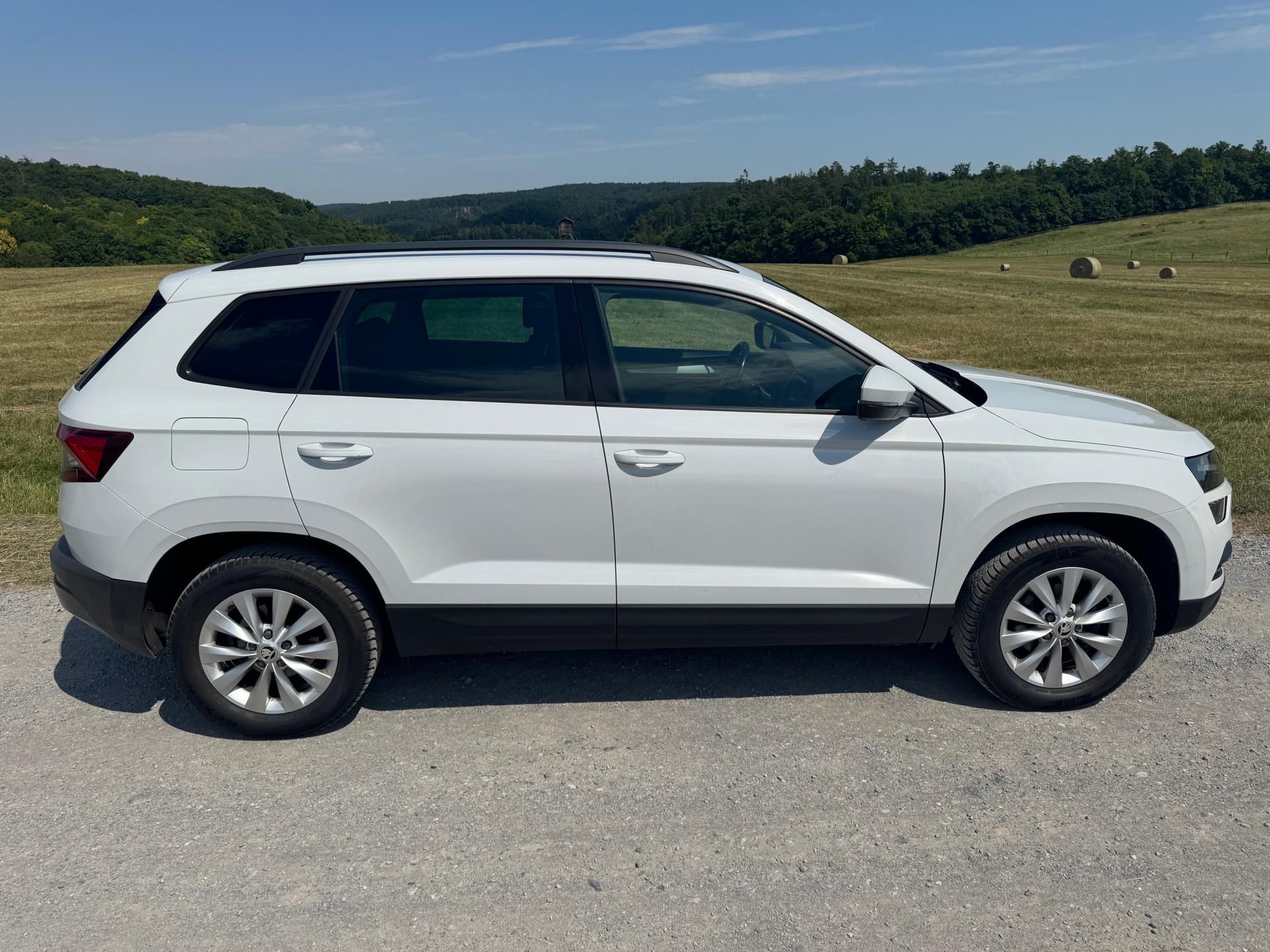 Škoda Karoq, 1.6TDI 85kW DSG AMBITION+ ACC - fotka 6