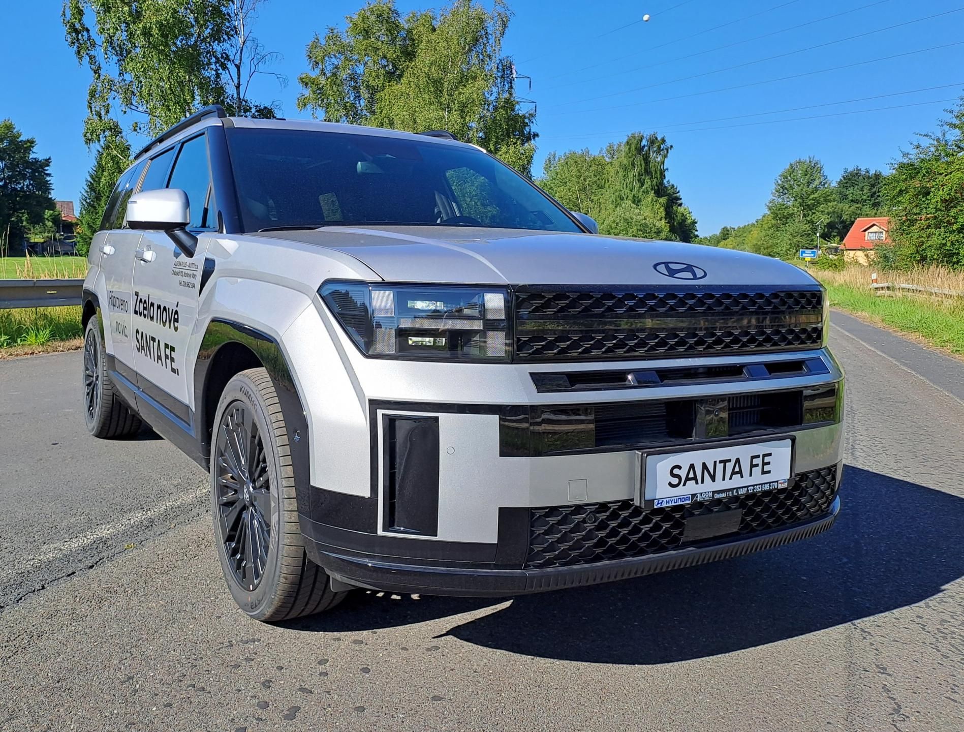 Hyundai Santa Fe, 1,6 T-GDI HEV 6AT 4×4 - fotka 2
