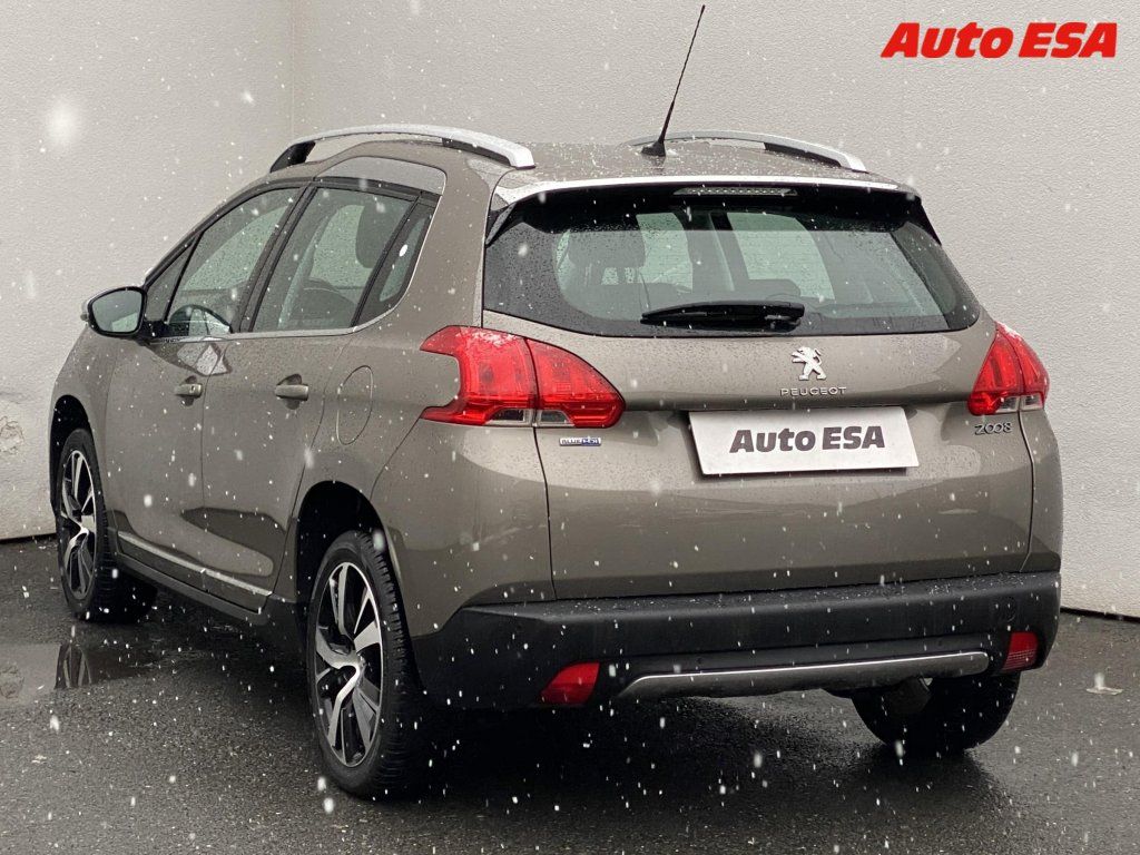 Peugeot 2008, 1.6 HDi,Allure,navi - fotka 6