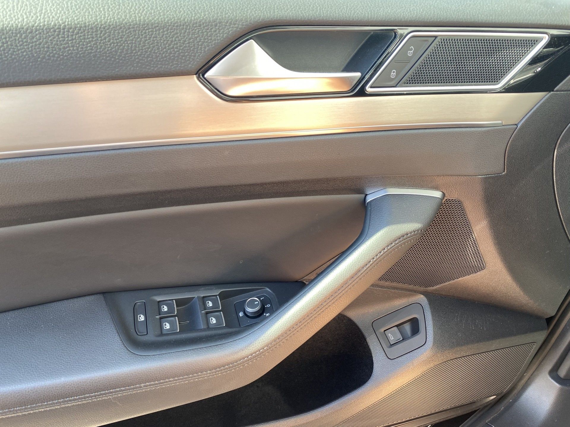 Volkswagen Passat Variant, Highline 2,0TDI 110kW DPF 7DSG - fotka 6
