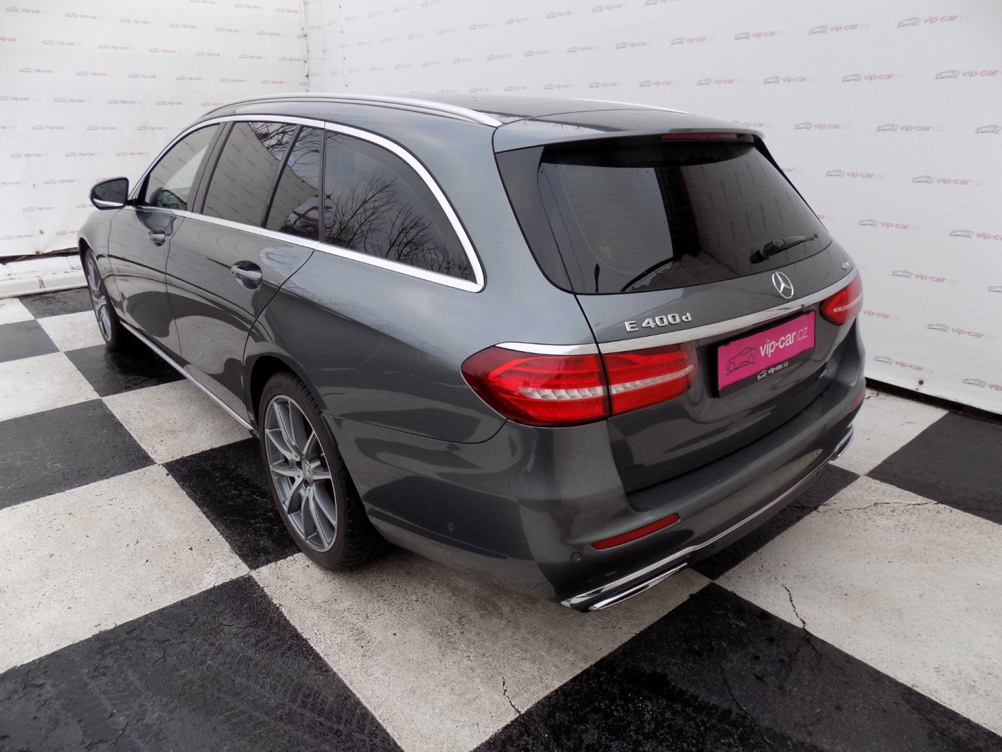 Mercedes-Benz Třídy E, 400d/4-M/Full-LED/Webasto/ - fotka 3