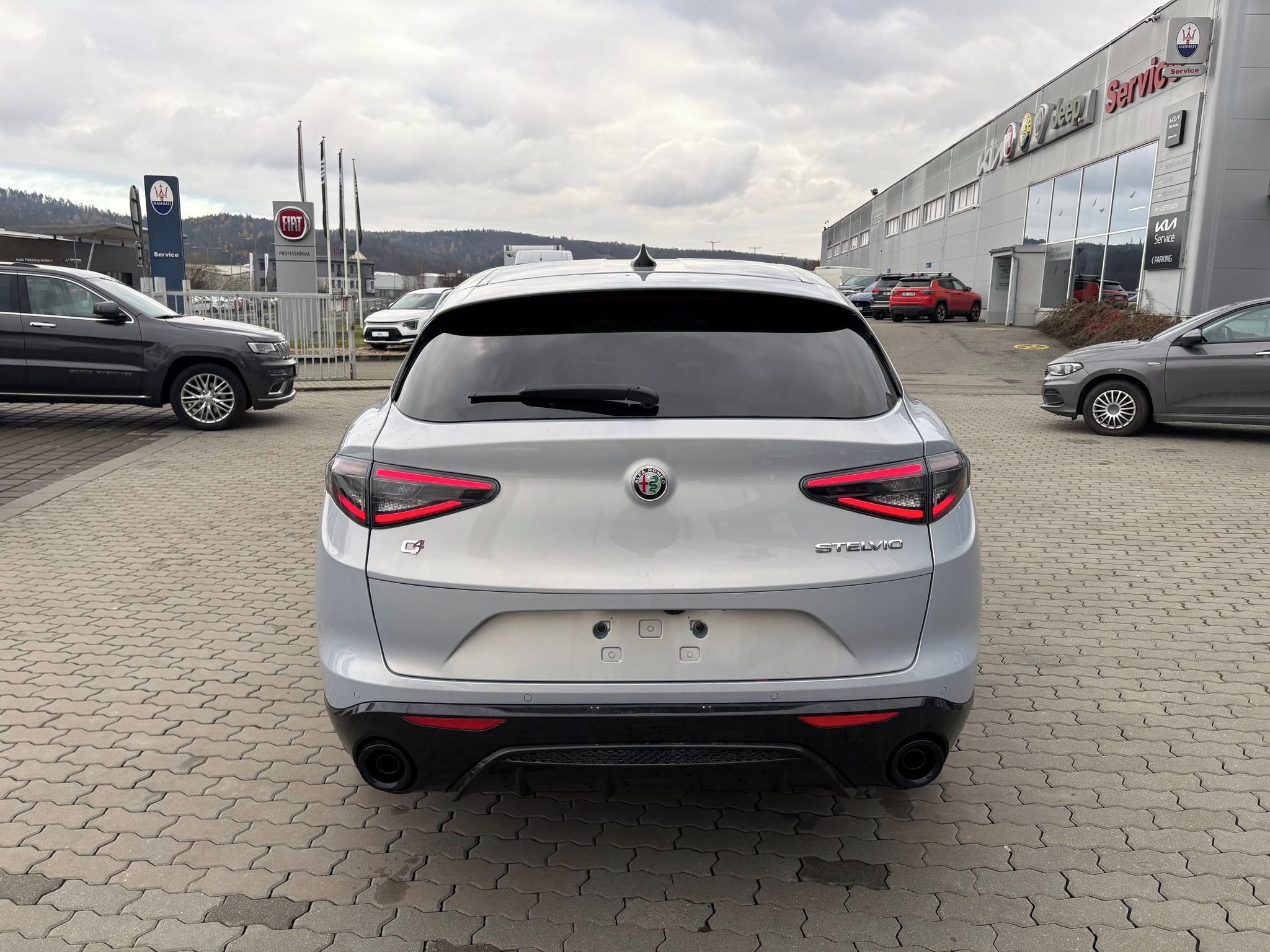 Alfa Romeo Stelvio, Veloce 2.0 Turbo 280k AT8 Q4 - fotka 6