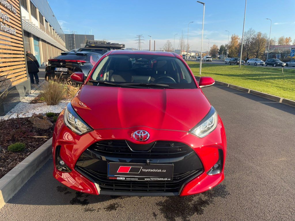 Toyota Yaris, 1.5 Hybrid 116k automat Style - fotka 3