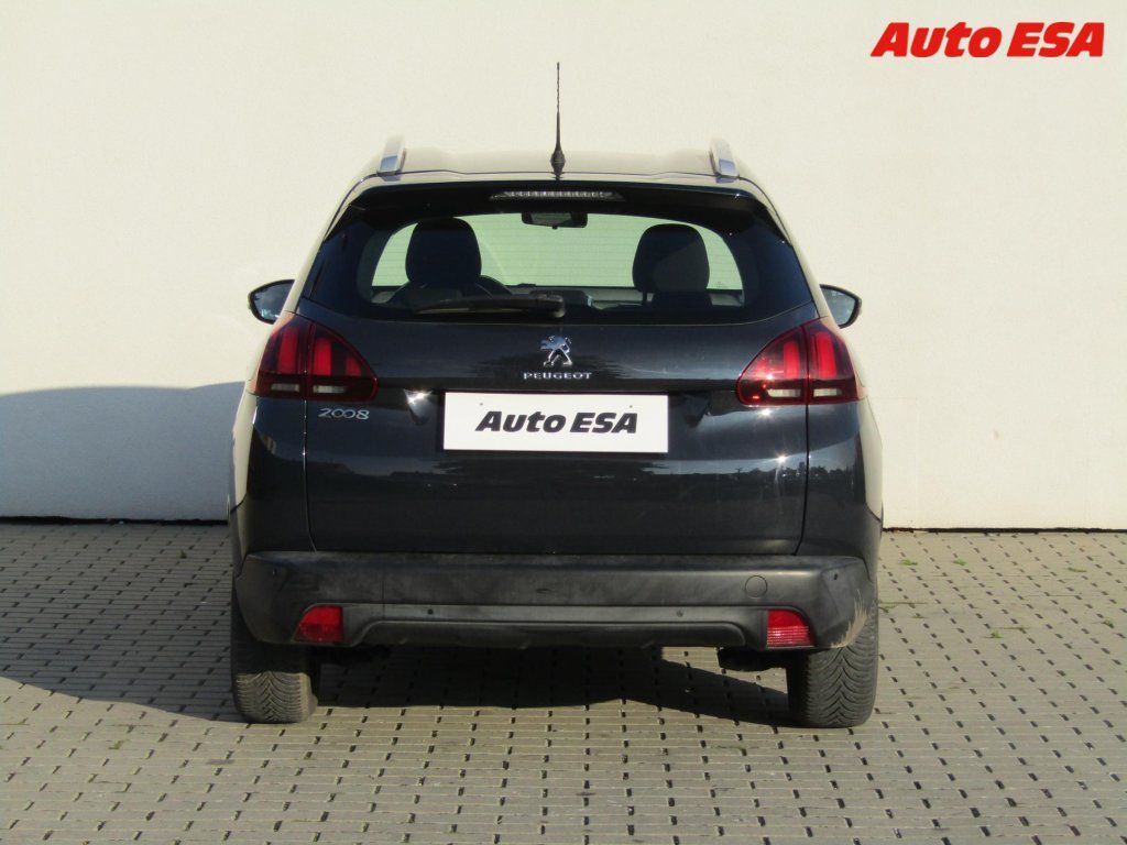 Peugeot 2008, 1.2 PT,ČR,Active - fotka 5