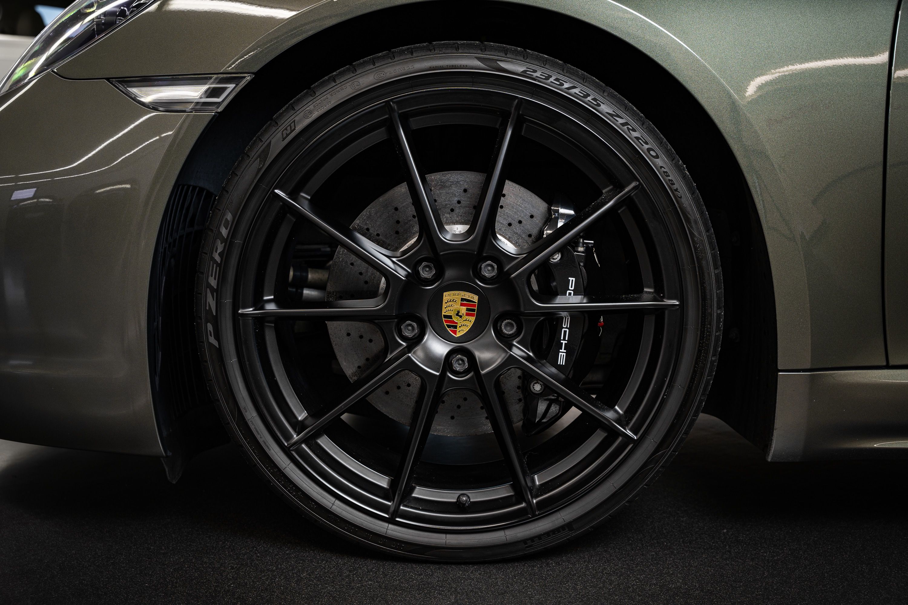 Porsche Cayman, 718 GTS 4.0, manuál, keramiky - fotka 6