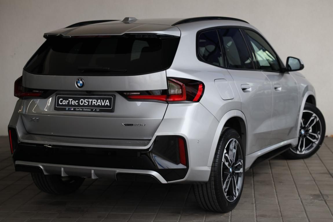 BMW X1, xDrive20d - fotka 3