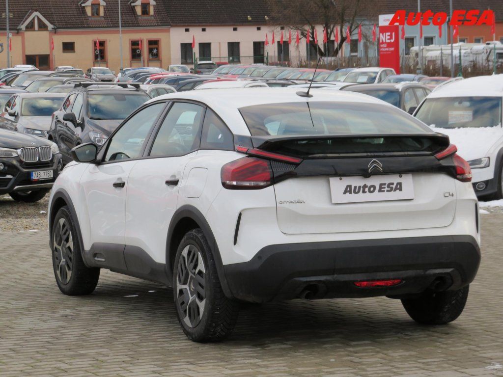 Citroën C4, 1.2 PT,1.maj,ČR,LED,navi - fotka 6