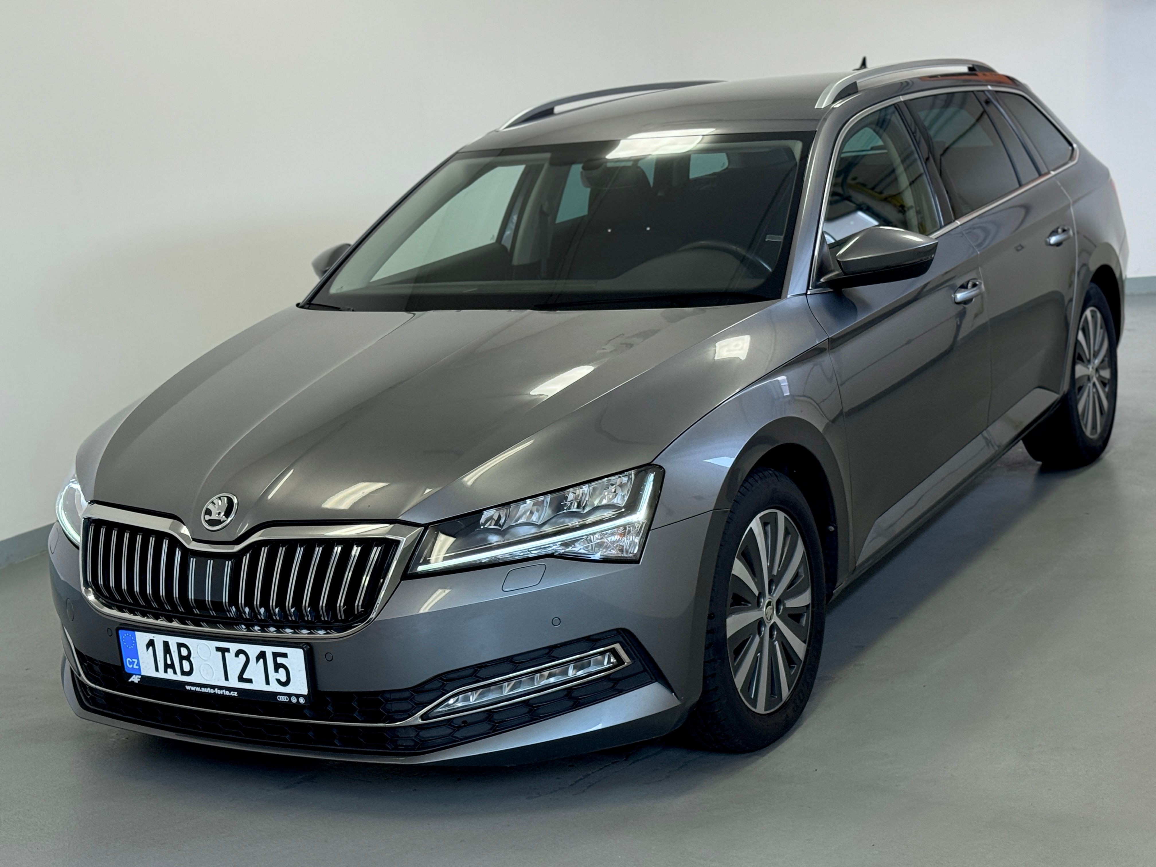 Škoda Superb, 2,0TDI 110 kwDSG Style ČR1.MAJ