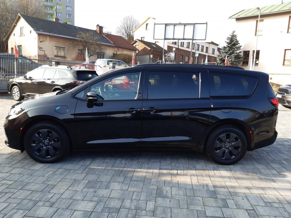 Chrysler Pacifica, 3,6L V6 Hybrid,Plus, DVD,tažné - fotka 4