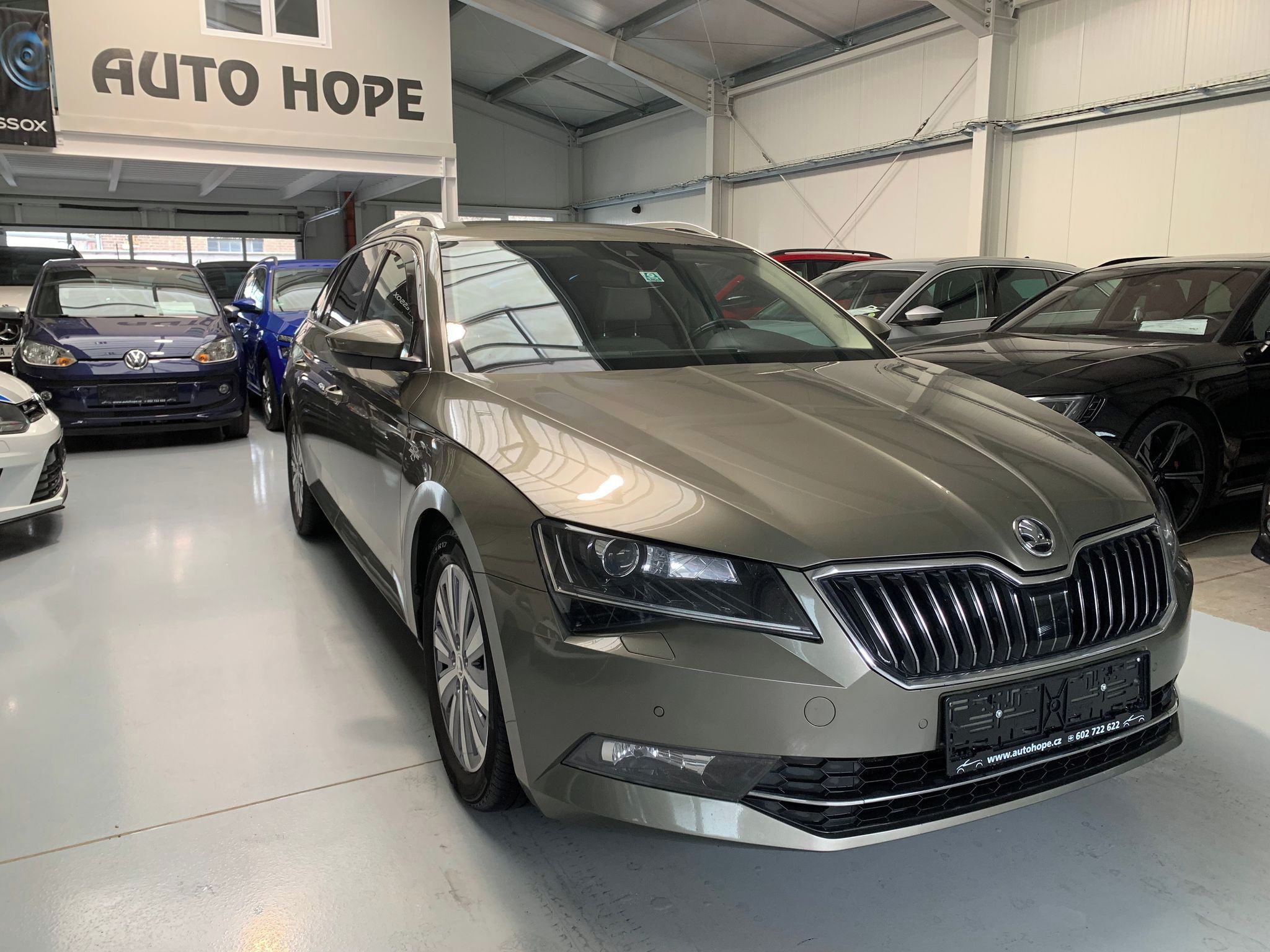 Škoda Superb, combi 2,0 TDi DSG LaK