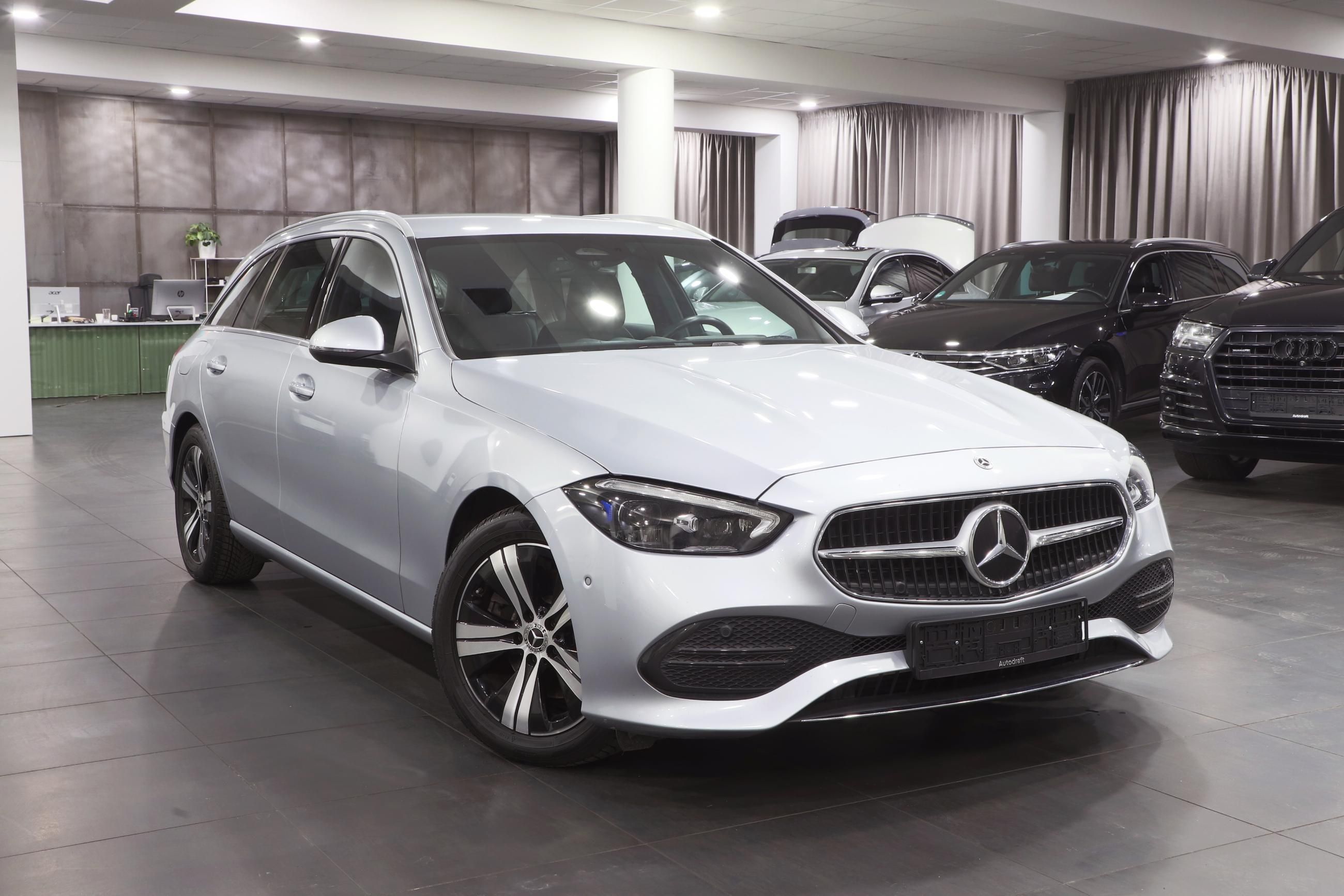 Mercedes-Benz Třídy C, 147kW 4x4 - záruka Autodraft