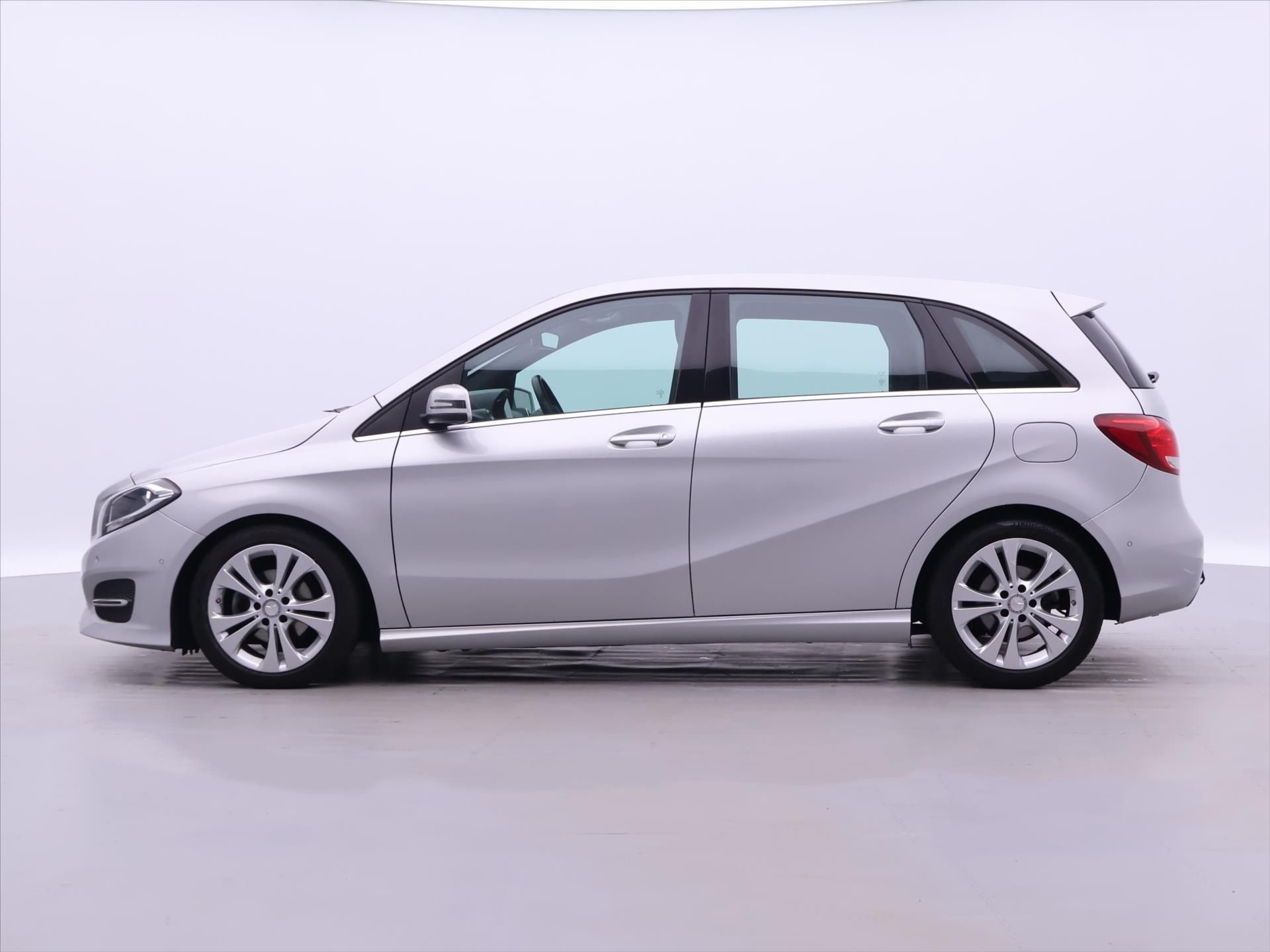 Mercedes-Benz Třídy B, 1,5 CDI 80kW DCT Urban Navi - fotka 4