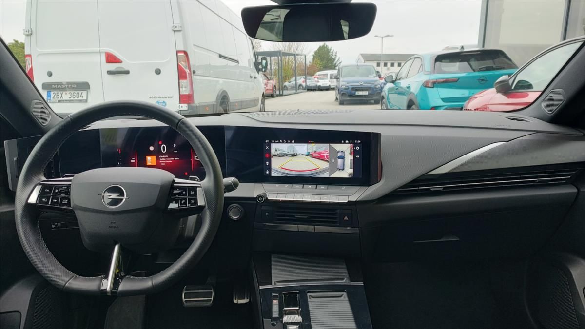 Opel Astra, 1,2   GS line 96kW EAT8 - fotka 2