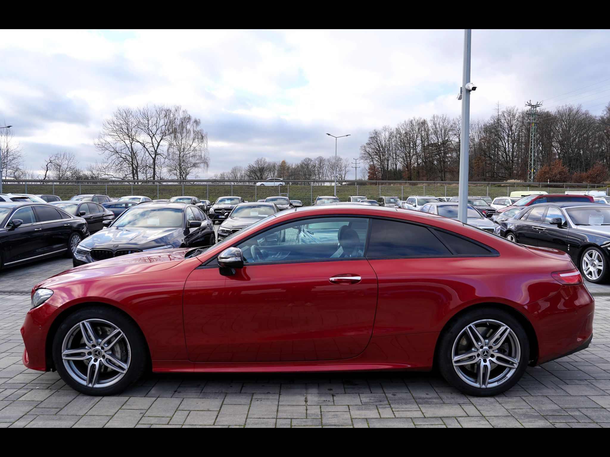 Mercedes-Benz Třídy E, E 400 AMG 4Matic+,Burmester - fotka 3