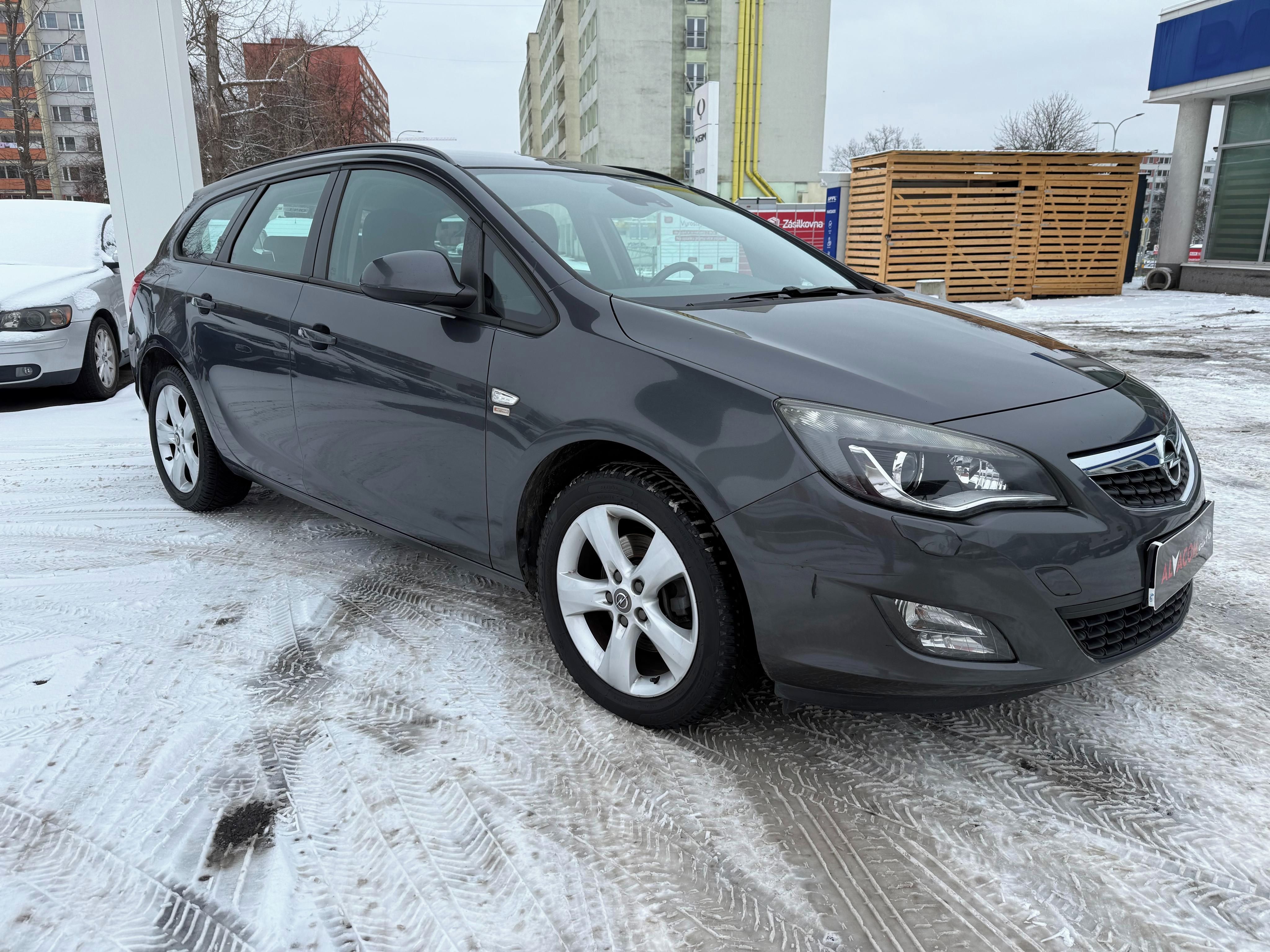 Opel Astra, 1.7 CDTi 81kW - fotka 4