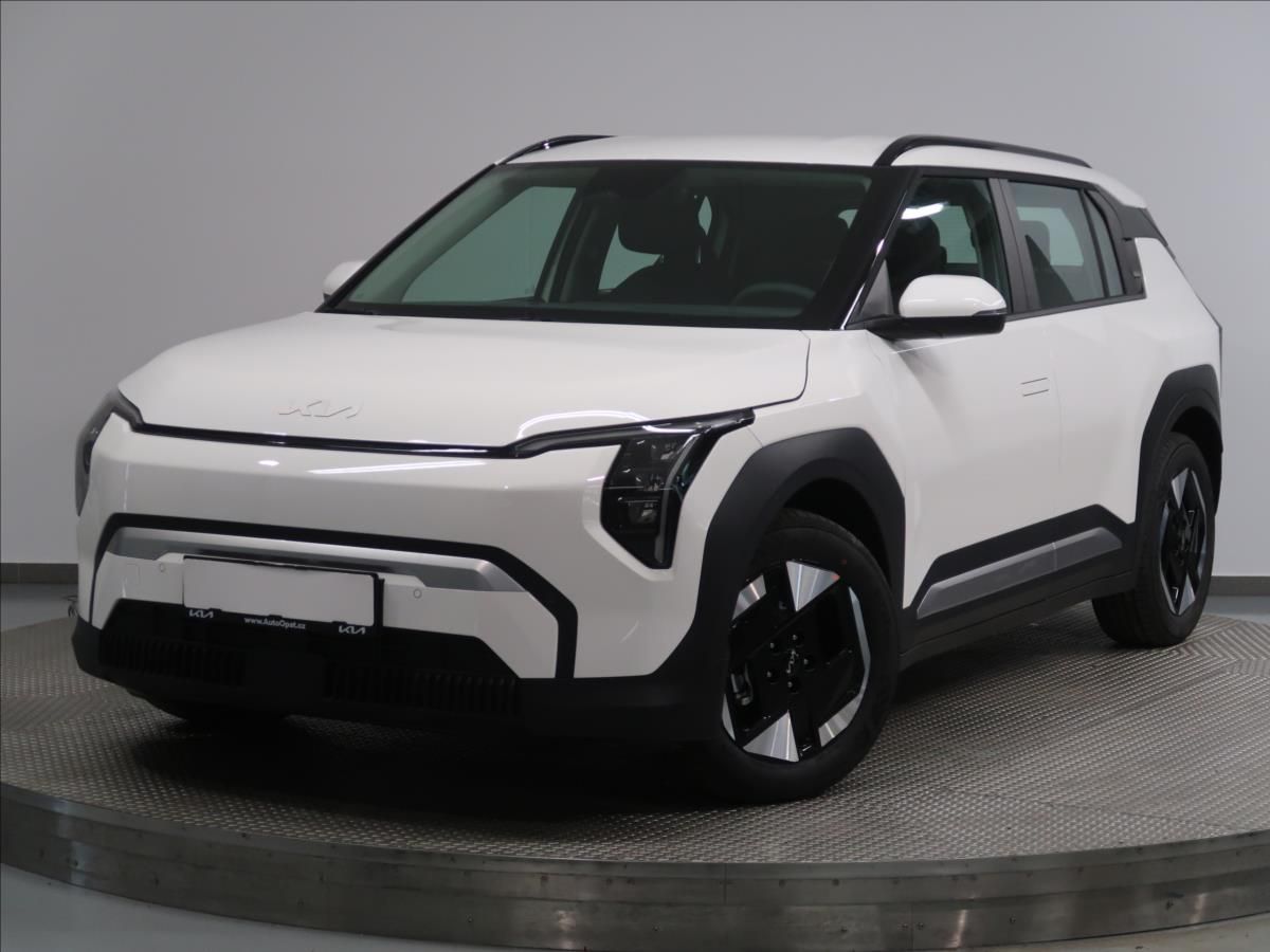 Kia EV3, 150 kW 81,4 KWH  AIR