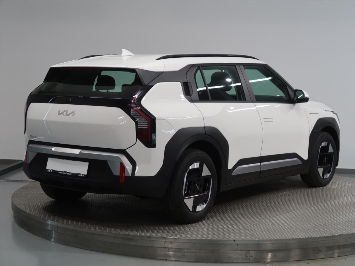 Kia EV3, 150 kW 81,4 KWH  AIR - fotka 2