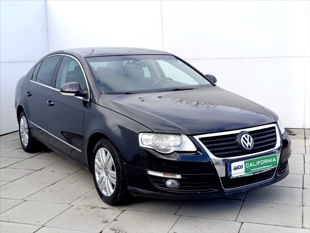 Volkswagen Passat, 2,0 TDi Bi-xenon,Kůže,Tempomat - fotka 4