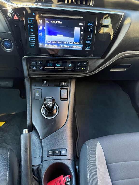 Toyota Auris, fotka 21