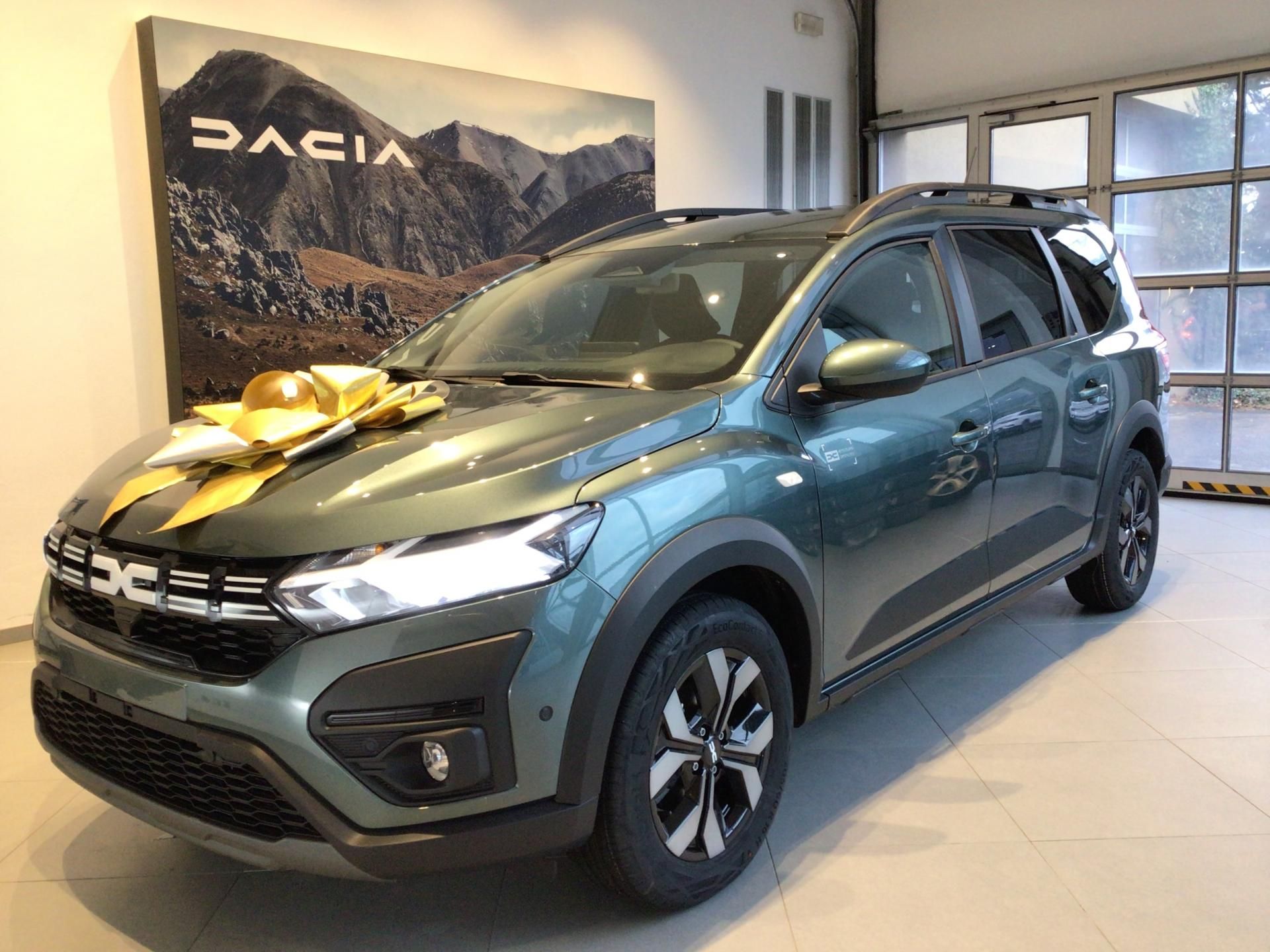 Dacia Jogger, AUTOMAT 140PS 7MÍST SKLADEM - fotka 2
